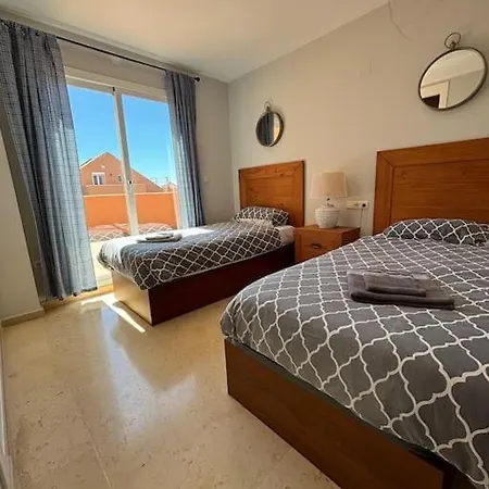 Ruim Penthouse Elviria Met Groot Terras Apartment