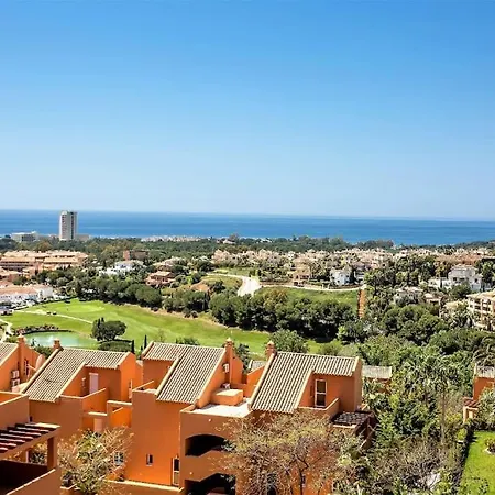 Apartment Ruim Penthouse Elviria Met Groot Terras *