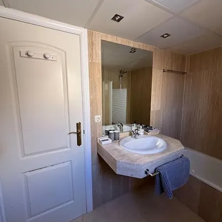 Ruim Penthouse Elviria Met Groot Terras Apartment Marbella