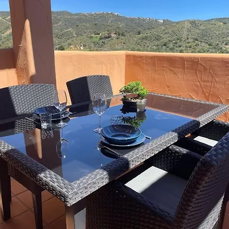 Ruim Penthouse Elviria Met Groot Terras Apartment Marbella